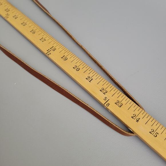 ReFind Originals Upcycled Leather Women's Designer Small Crossbody Purse - Picture 10 of 11